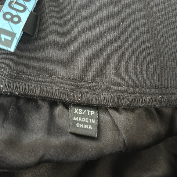 ATM 100%silk jogger style black pants size:xs - Picture 7 of 8